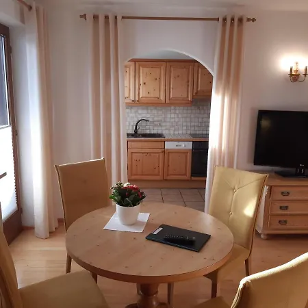 Klausnerhof Garni מלון 3*