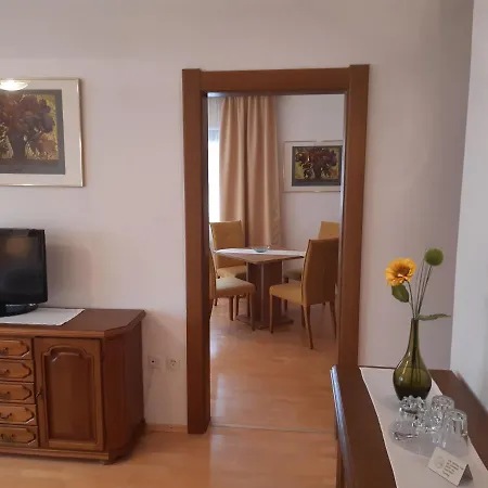 Klausnerhof Garni Hotell Seefeld in Tirol