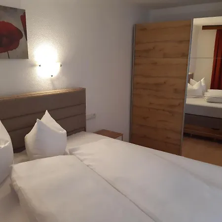 Klausnerhof Garni Hotell Seefeld in Tirol
