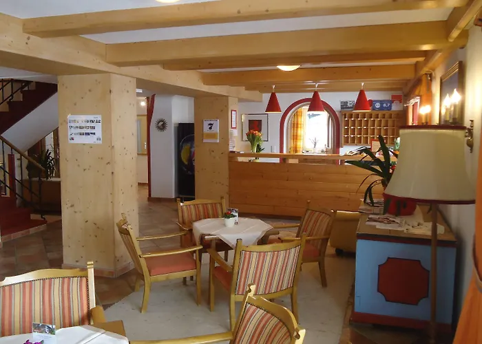 فندق لاندهاوس كلوسنيرهوف غارني