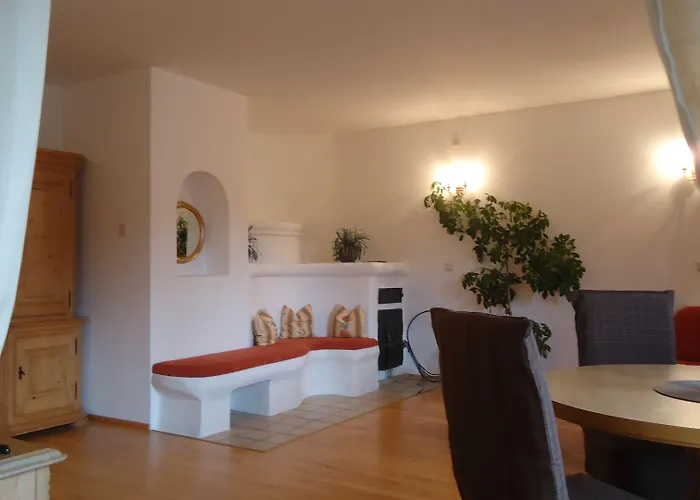 لاندهاوس كلوسنيرهوف غارني